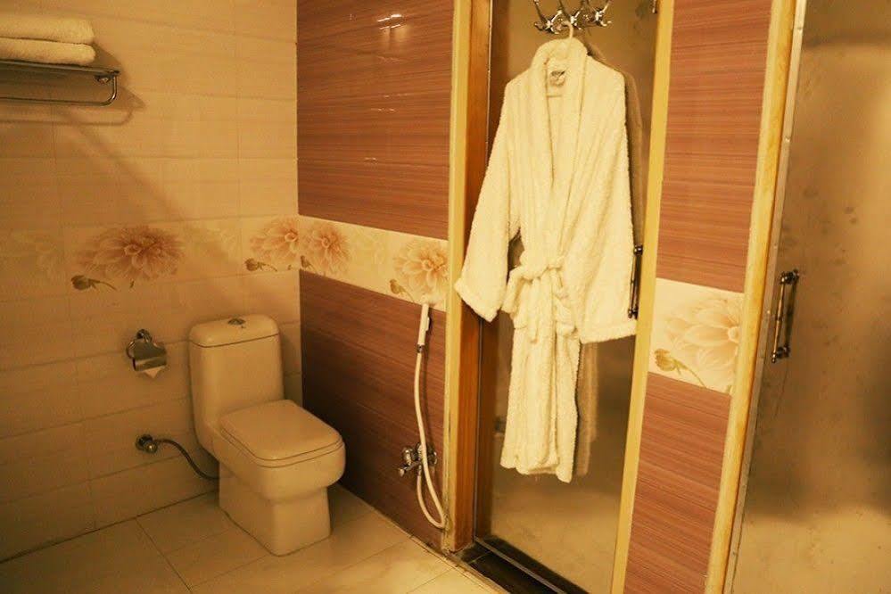 Hotel Marco Polo Лахор Екстер'єр фото